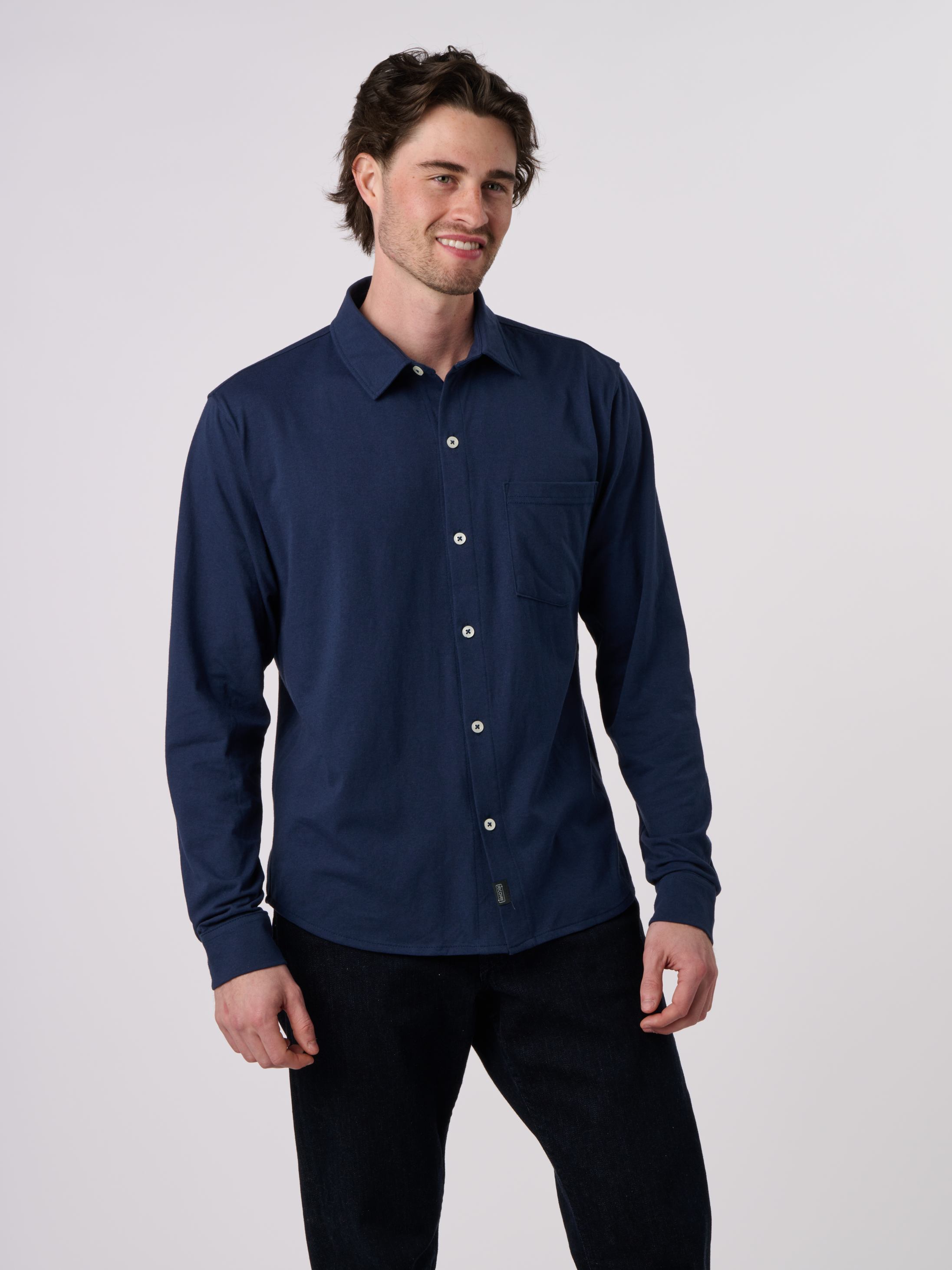 RECOVER_EC650_ECOBUTTONDOWN_NAVY_FRONT.png