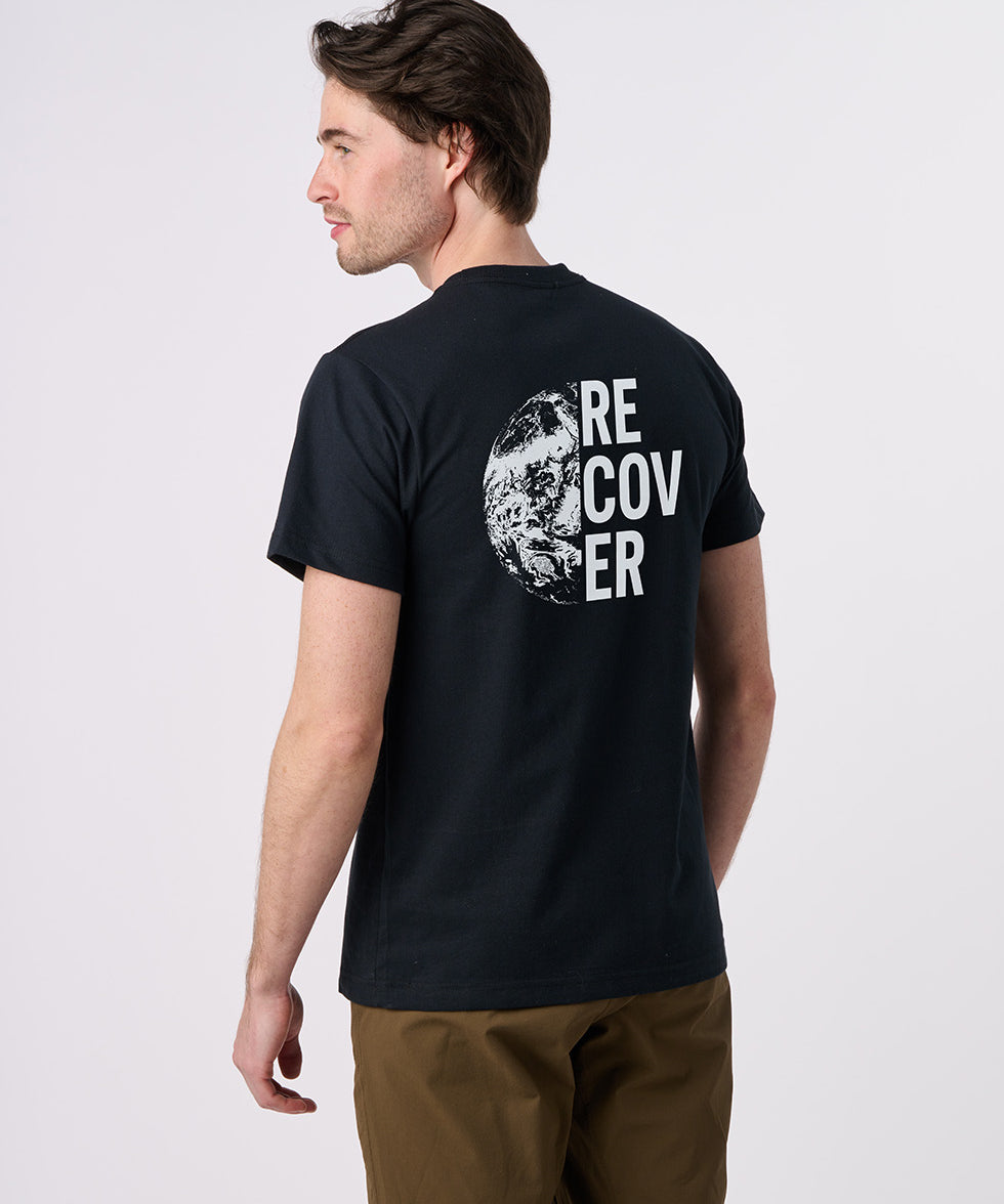 EC100_Black_Back_RecoverGlobe_OnBodyM.jpg