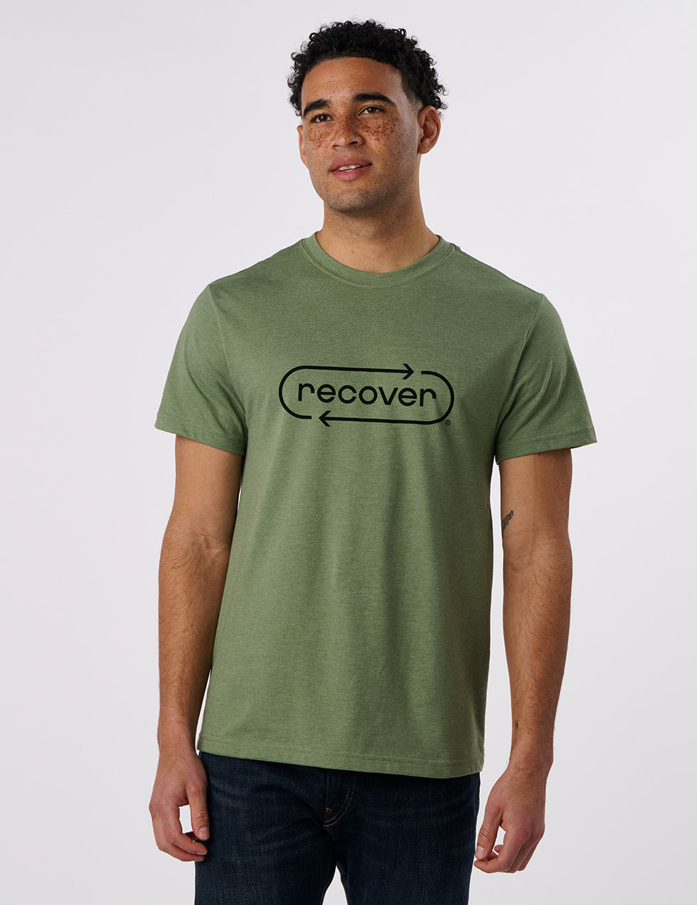 EC100_Fern_Front_OnBodyM_Responsible.jpg