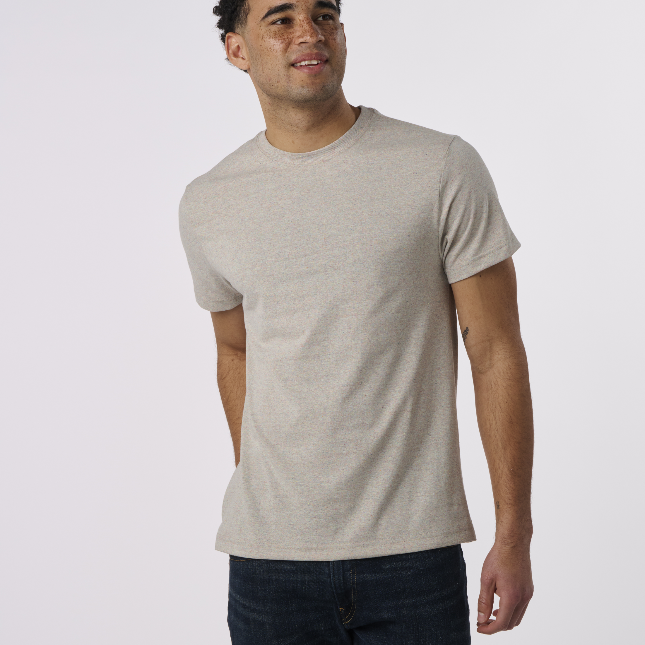 RECOVER_EC100_ECOSHORTSLEEVETSHIRT_RAINBOW_FRONT.png