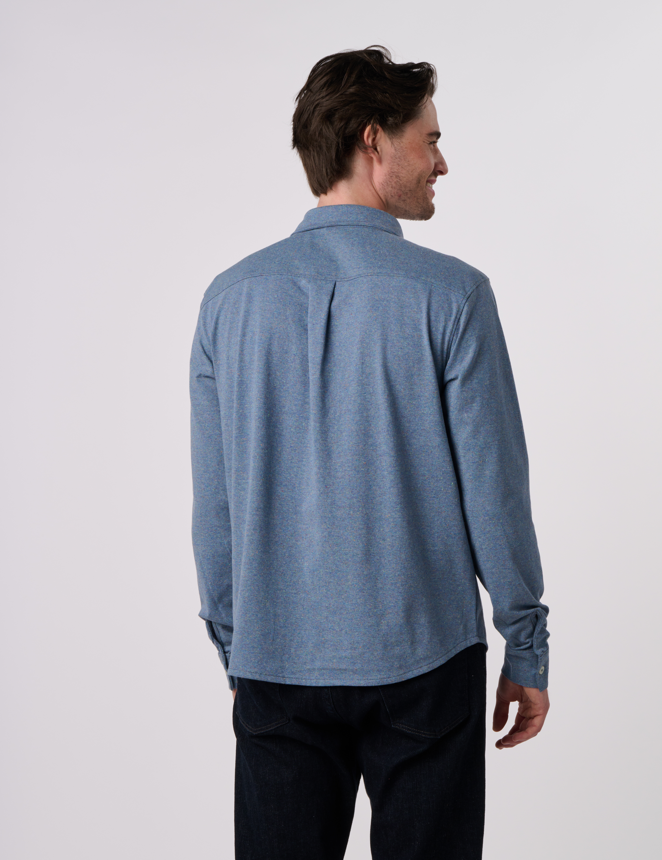 RECOVER_EC650_ECOBUTTONDOWN_BLUERAINBOW_BACK.png