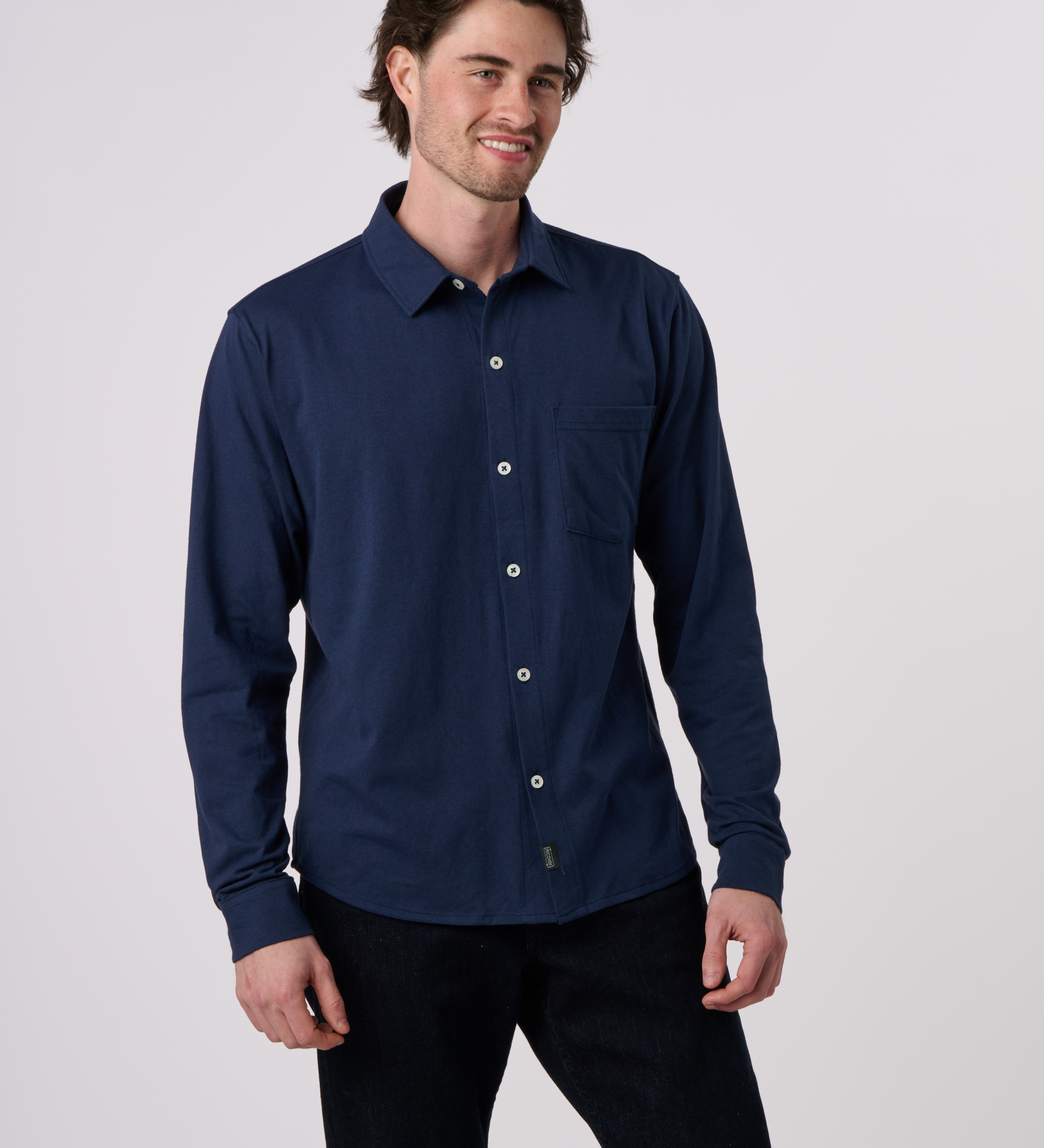 RECOVER_EC650_ECOBUTTONDOWN_NAVY_FRONT.png