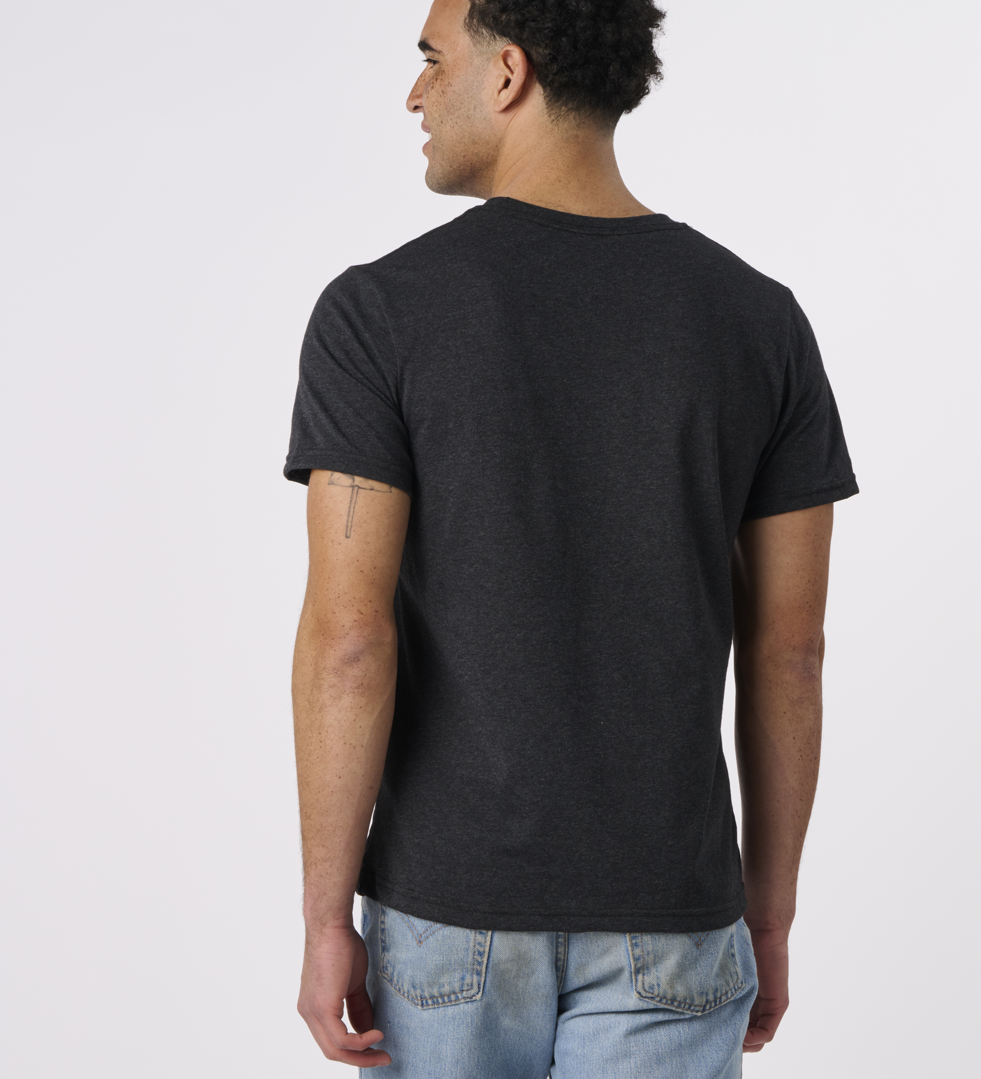 RECOVER_RS100_CLASSICSHORTSLEEVETSHIRT_CARBON_BACK.png