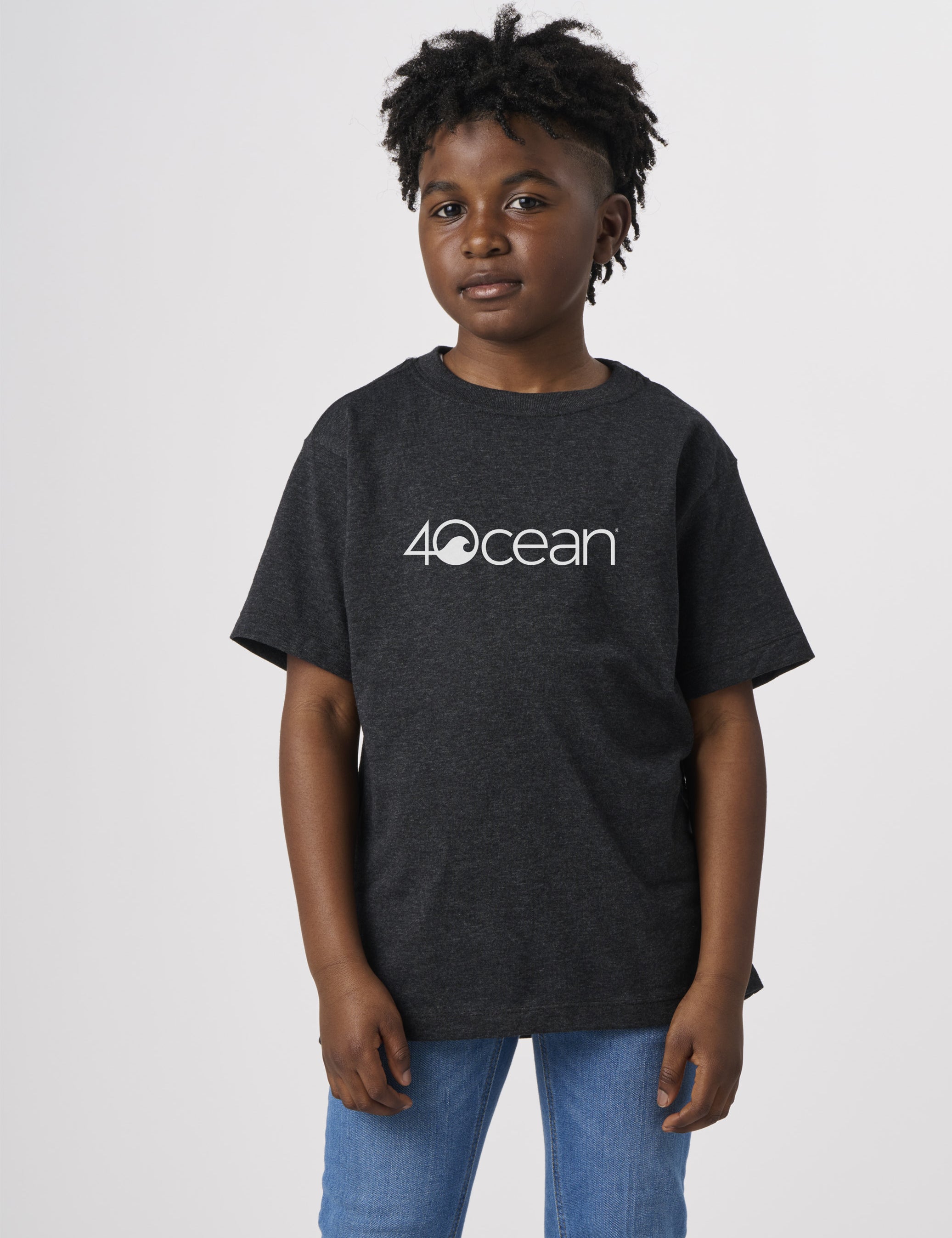 RT-RY_100_carbon_on_body_front_4ocean_logo.jpg