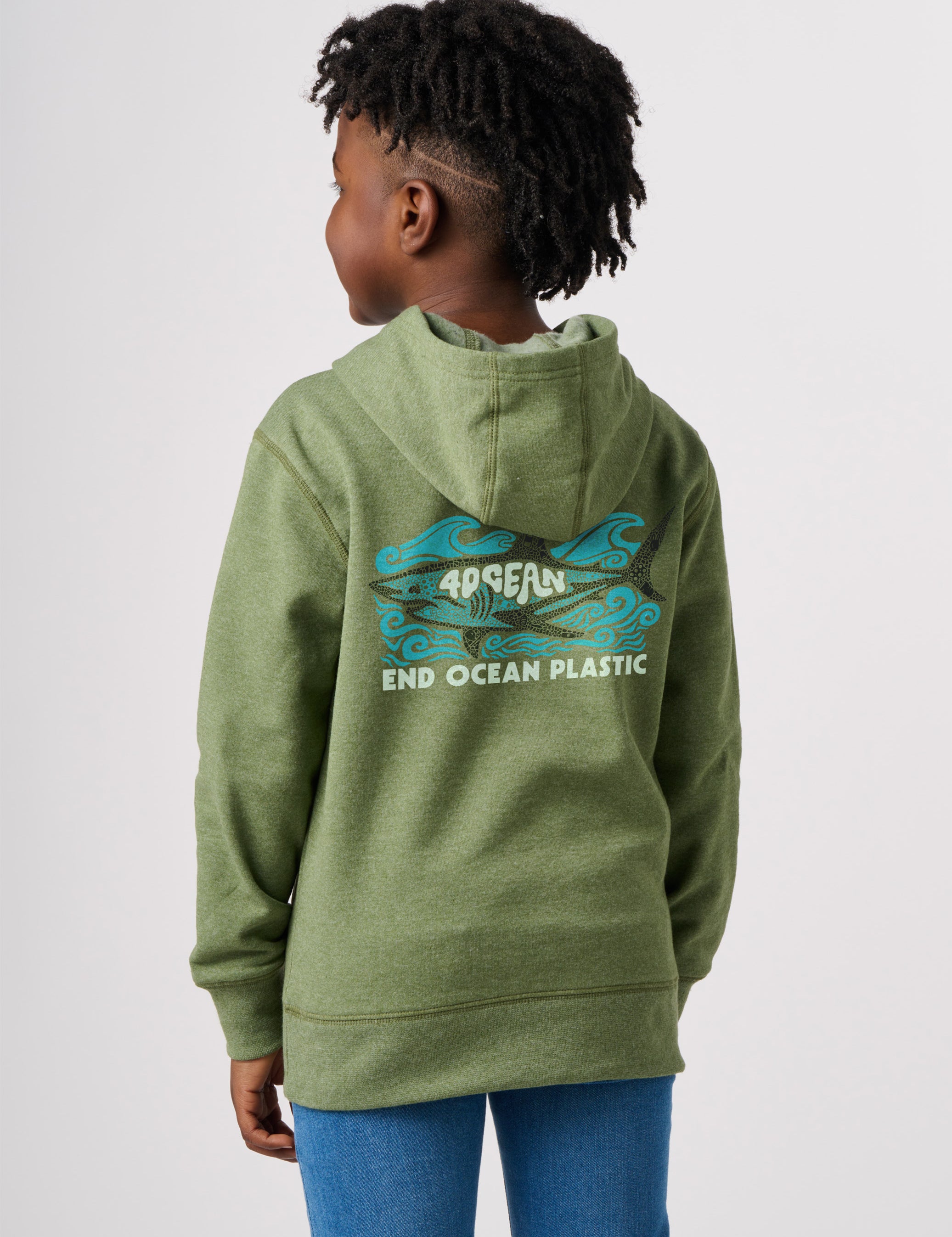 rcy1093_fern_back_on_body_4ocean_microplastic_shark.jpg